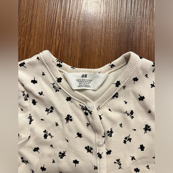 H&M Shirt set - Picture 2 of 3